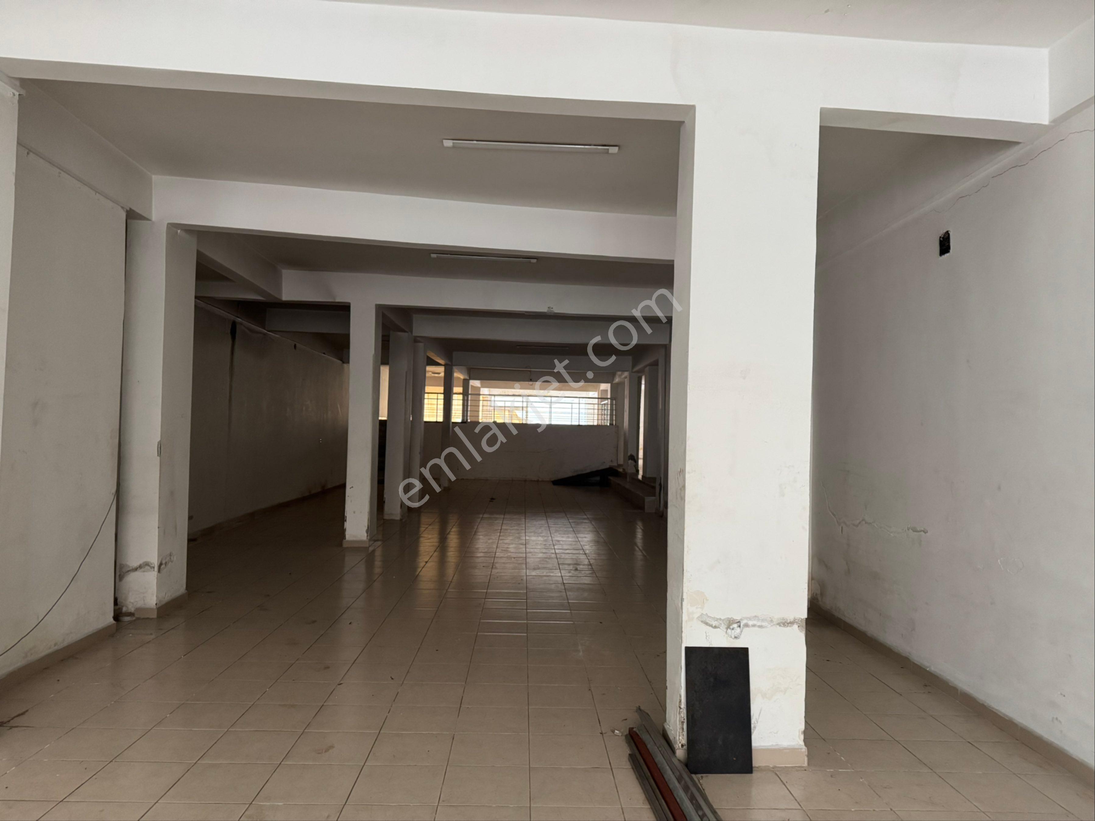 Beka Gayrimenkul'den Muradiye Mahallesinde 300 M2 Satılık Dükkan - Görsel 11