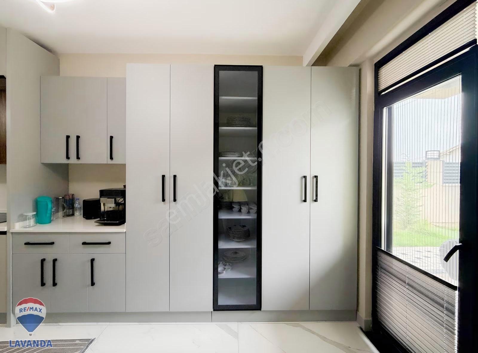 Remax Lavanda'dan Gümüş Vıllage; Havuz Cephe, Köşe 3+1 Villa - Görsel 10