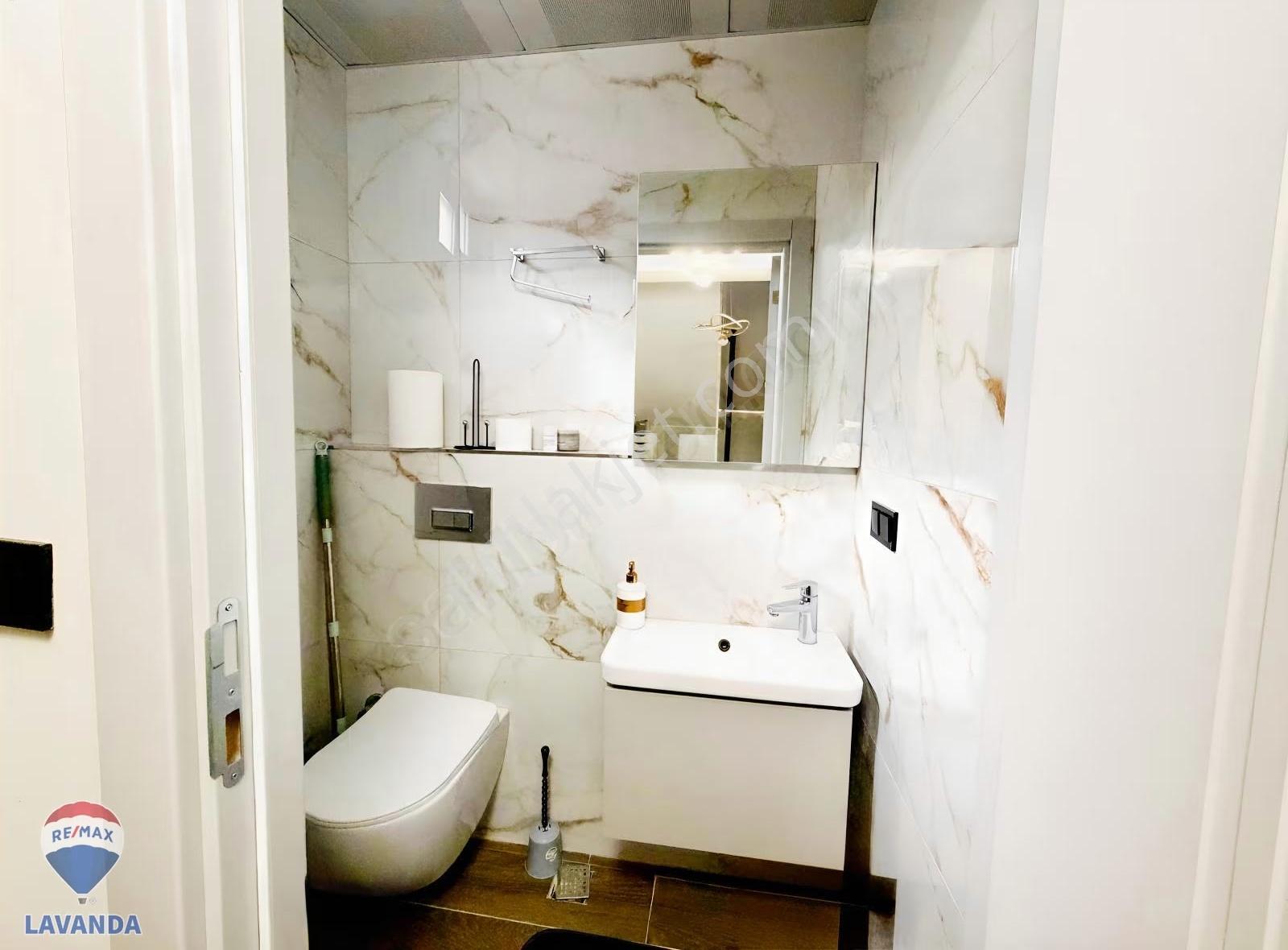 Remax Lavanda'dan Gümüş Vıllage; Havuz Cephe, Köşe 3+1 Villa - Görsel 23