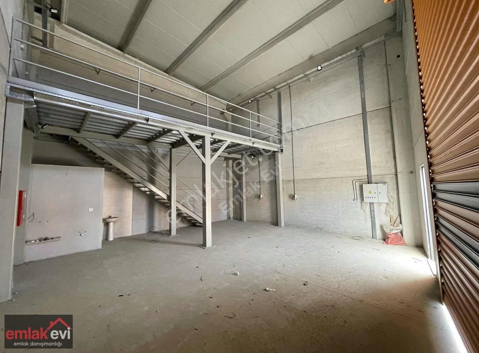 Emlak Evi'nden Tutim'de Batar Katlı 100 M2 Satılık İşyeri