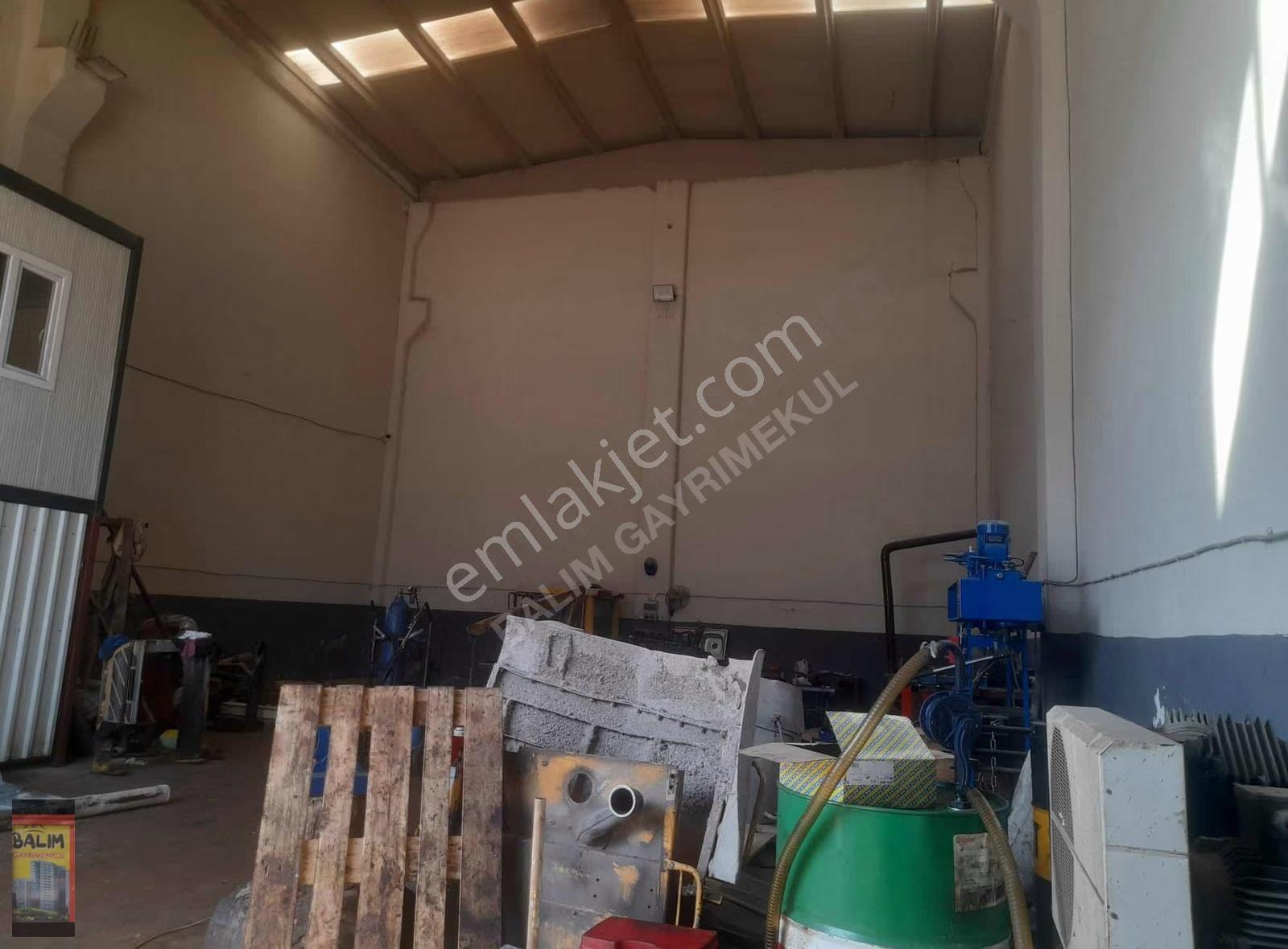 Halıcılar Sitesi'nde Kiralık İş Yeri - Görsel 2