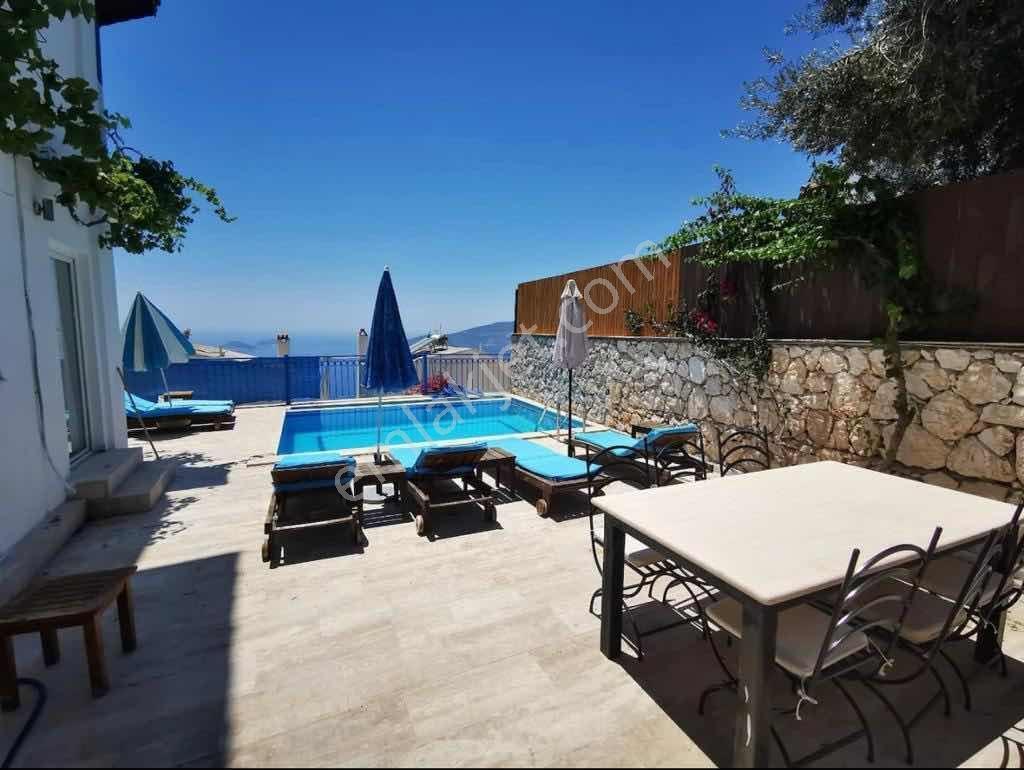Kaş'ta 3+1 Full Panoramik Deniz Manzaralı Satılık Müstakil Villa - Görsel 20