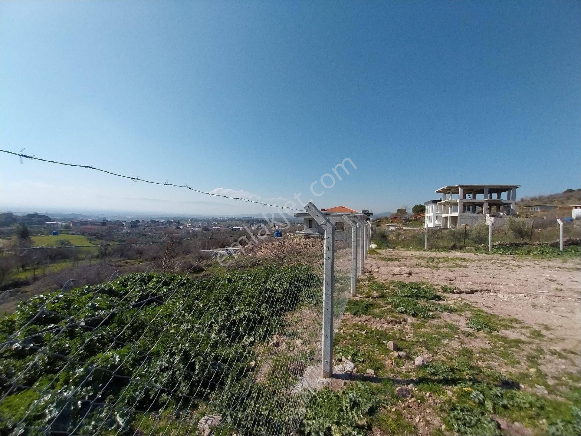 Yunusemre Üçpınar Mahallesi'nde Satılık Villa Arsa - Görsel 4