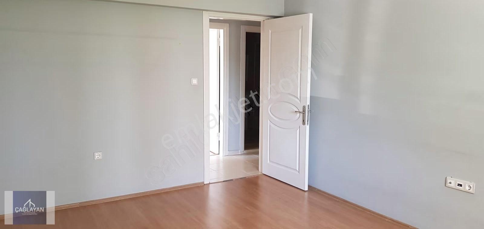 Demirci'de Merkezi Konumda Kiralık 3+1 Ferah Daire - Görsel 9