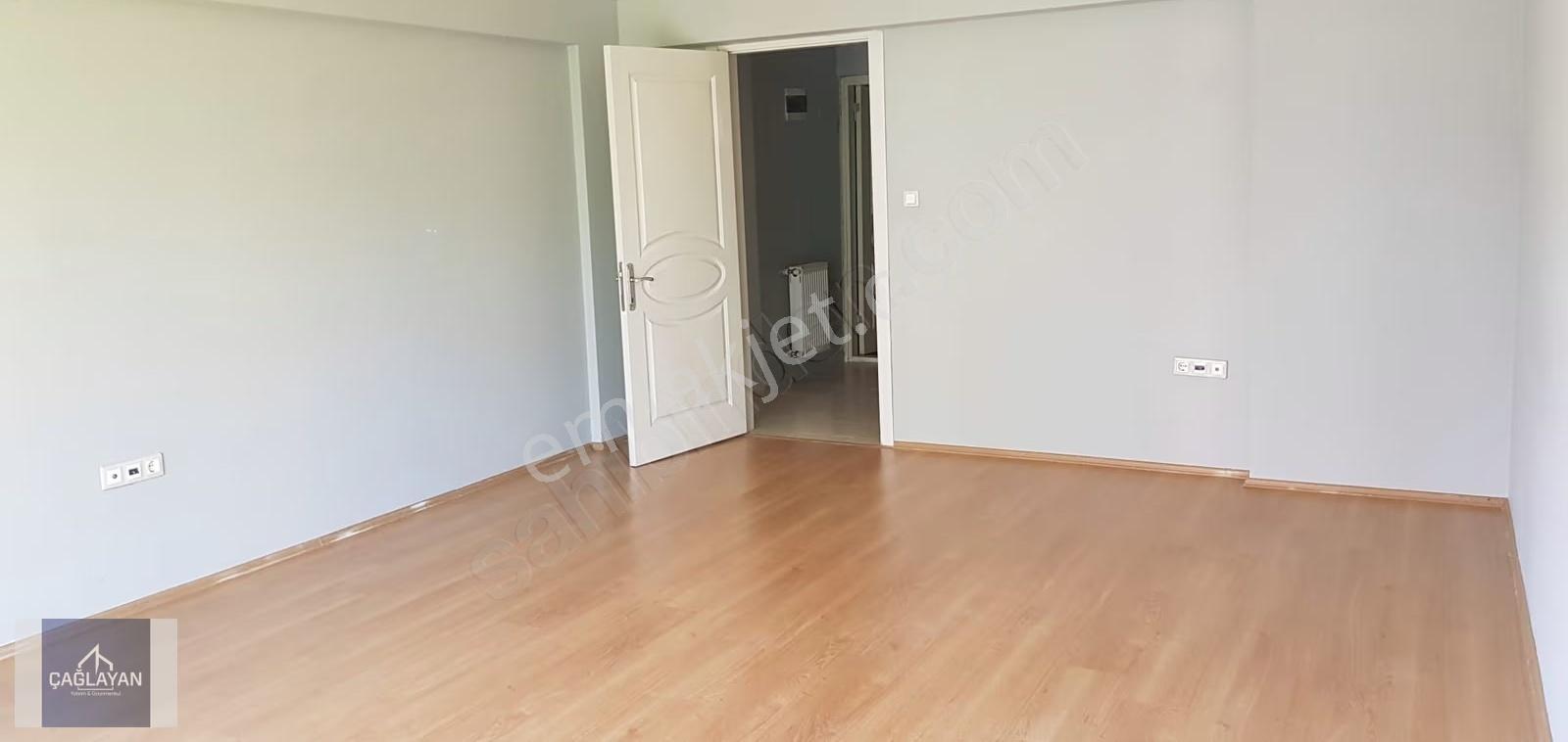 Demirci'de Merkezi Konumda Kiralık 3+1 Ferah Daire - Görsel 16