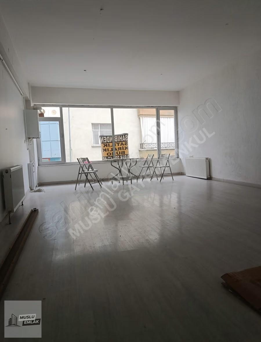 Çorum Merkezde Satılık Çift Tapulu, 110m² Ofis - Görsel 17