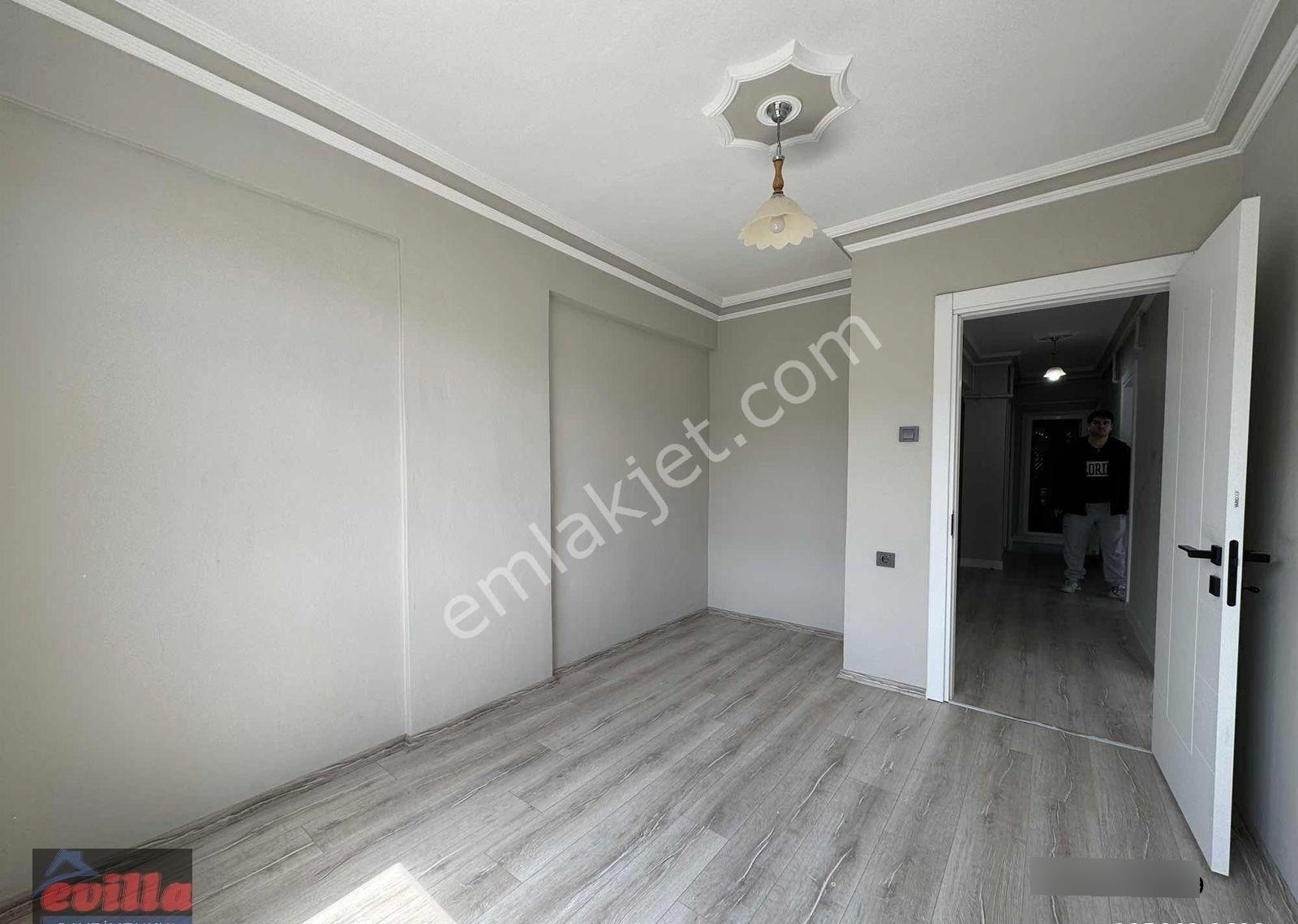 Lozan Caddesine Cephe Tertemız Kiralık 3 + 1 - Görsel 13