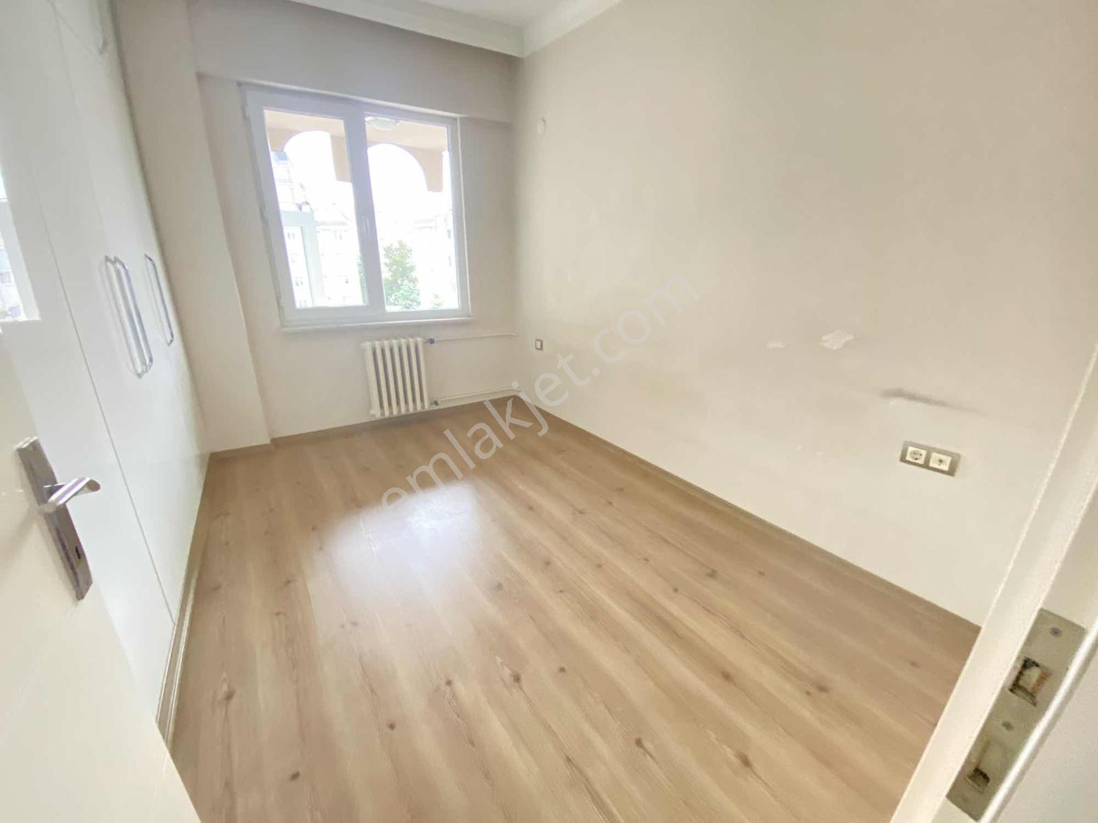 Durugöl'de Site İçinde 3+1 Balkonlu Ayrı Mutfaklı Kiralık Daire - Görsel 21