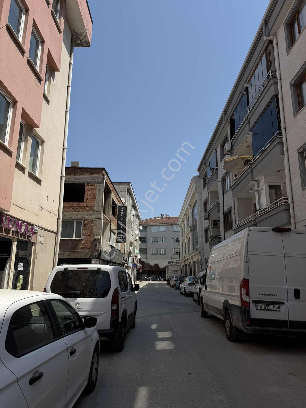 Ulucan'dan İnegöl Merkezde Kiralık 3+1 Daire - Görsel 3