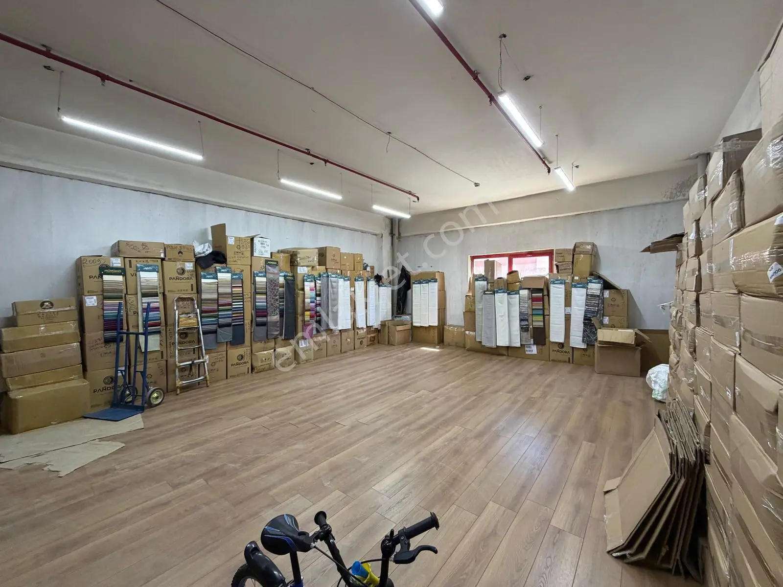 Tekstilkent City Emlaktan Giriş Katta 70 M2 Kiralık Depo Dükkan - Görsel 2