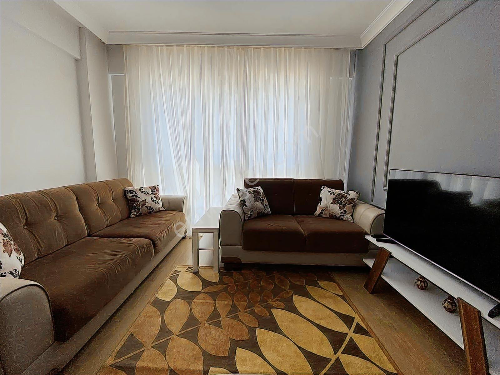Alaçatı'dan/fiber Altyapılı/ara Kat/hemen Oturum/lüx Eşyalı 1+1 - Görsel 2