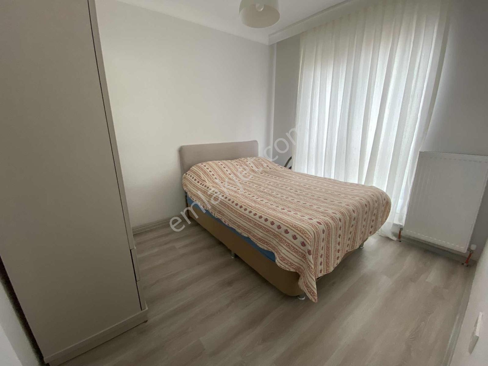 Alaçatı'dan/fiber Altyapılı/ara Kat/bulvar Ve Avm Yakını/eşyalı - Görsel 21