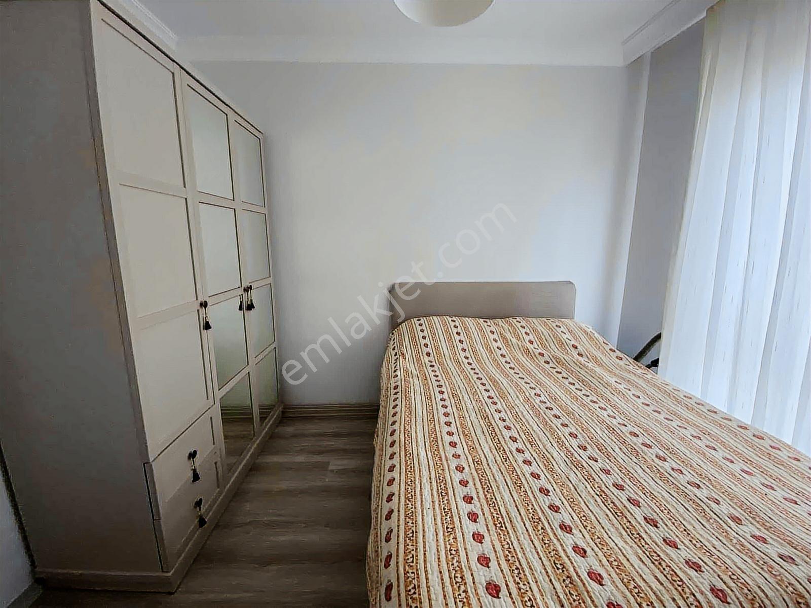 Alaçatı'dan/fiber Altyapılı/ara Kat/bulvar Ve Avm Yakını/eşyalı - Görsel 25