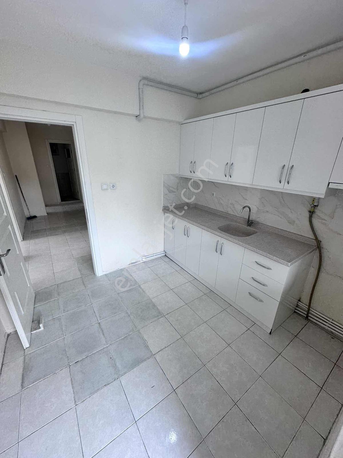 Tamer'den Edremit'dekiralık Arakat Ön Cephe Doğalgazlı 2+1 Daire - Görsel 31