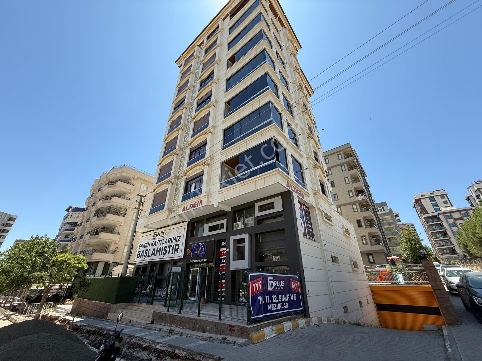 Yaşarsoy Gyodan K.köprü Karşıyaka Aldem İnş 4+1 Tekli Lüks Daire - Görsel 29