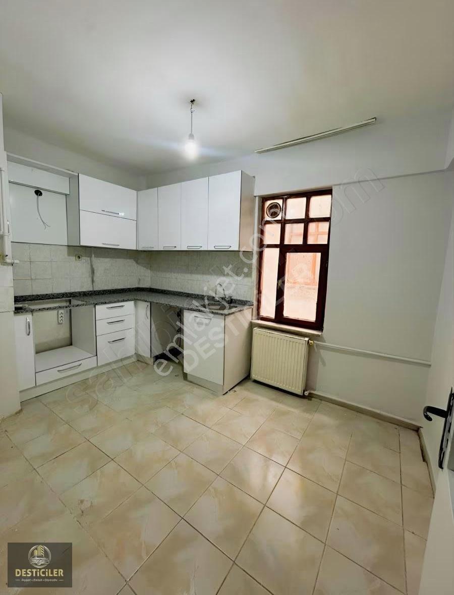 Ed- Colessium Yanı Geniş Kiralık 3+1 Daire - Görsel 12