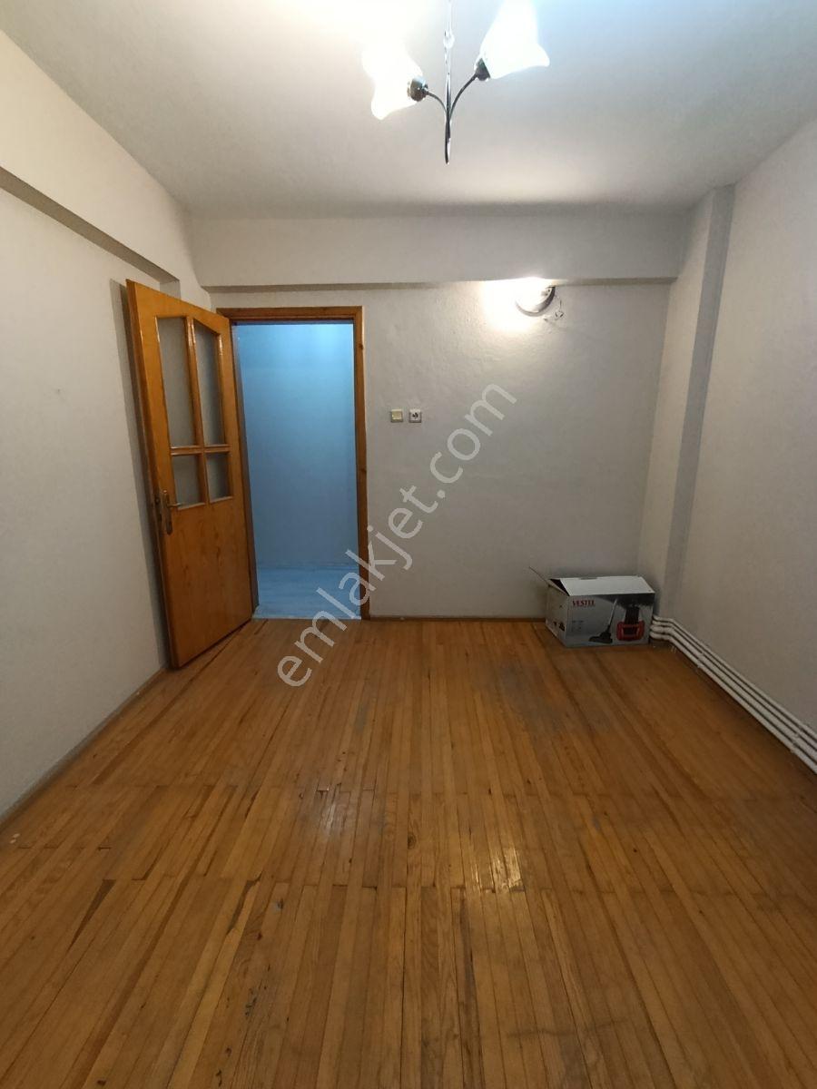Efendi Mahallesinde 127 M² 3+1 Doğalgazlı Fırsat Daire - Görsel 3