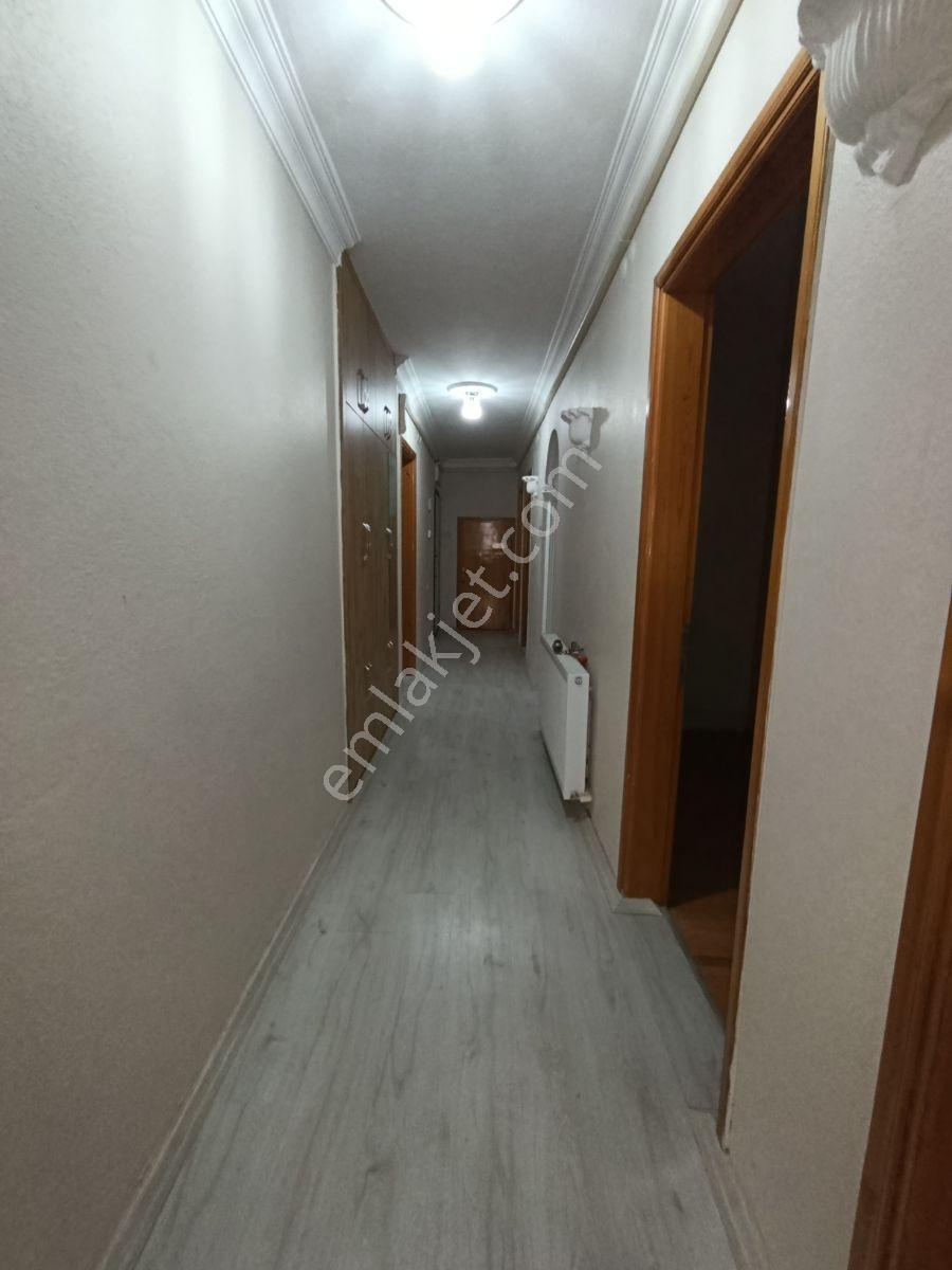 Efendi Mahallesinde 127 M² 3+1 Doğalgazlı Fırsat Daire - Görsel 5