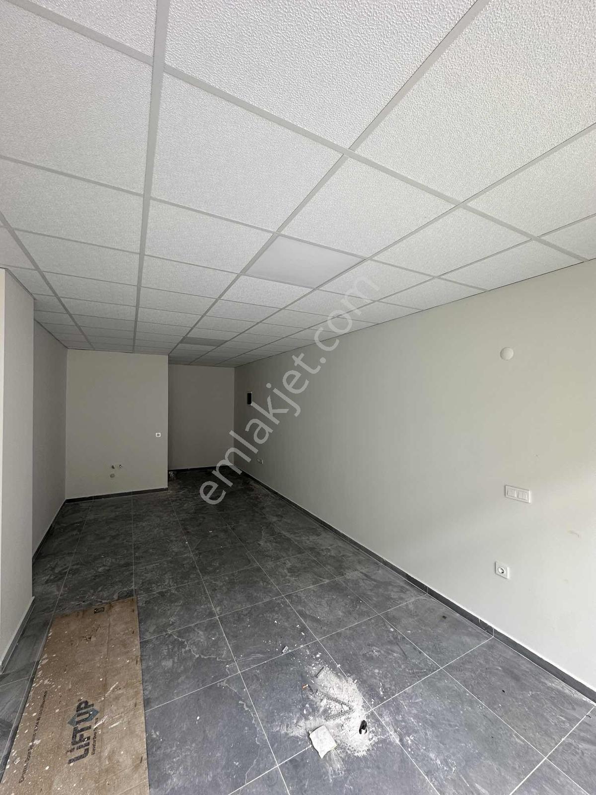 Ana Yol Üzeri İşlek Cadde'de Kiralık Sıfır Dükkan - Görsel 5
