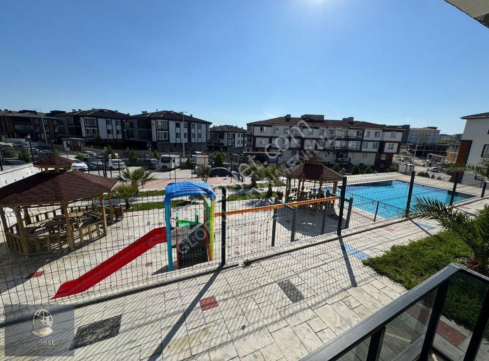 Corlu Rumelí Mahallesın'de Sıte Icerısınde Havuzlu Lüks Daıre - Görsel 11