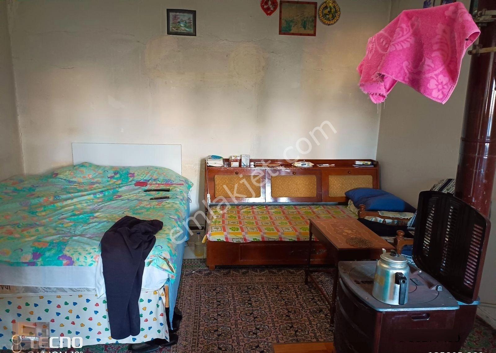 Aydın Kardeşköy Mah. İçinde Eski Ev Olan Arsa Satılık - Görsel 2