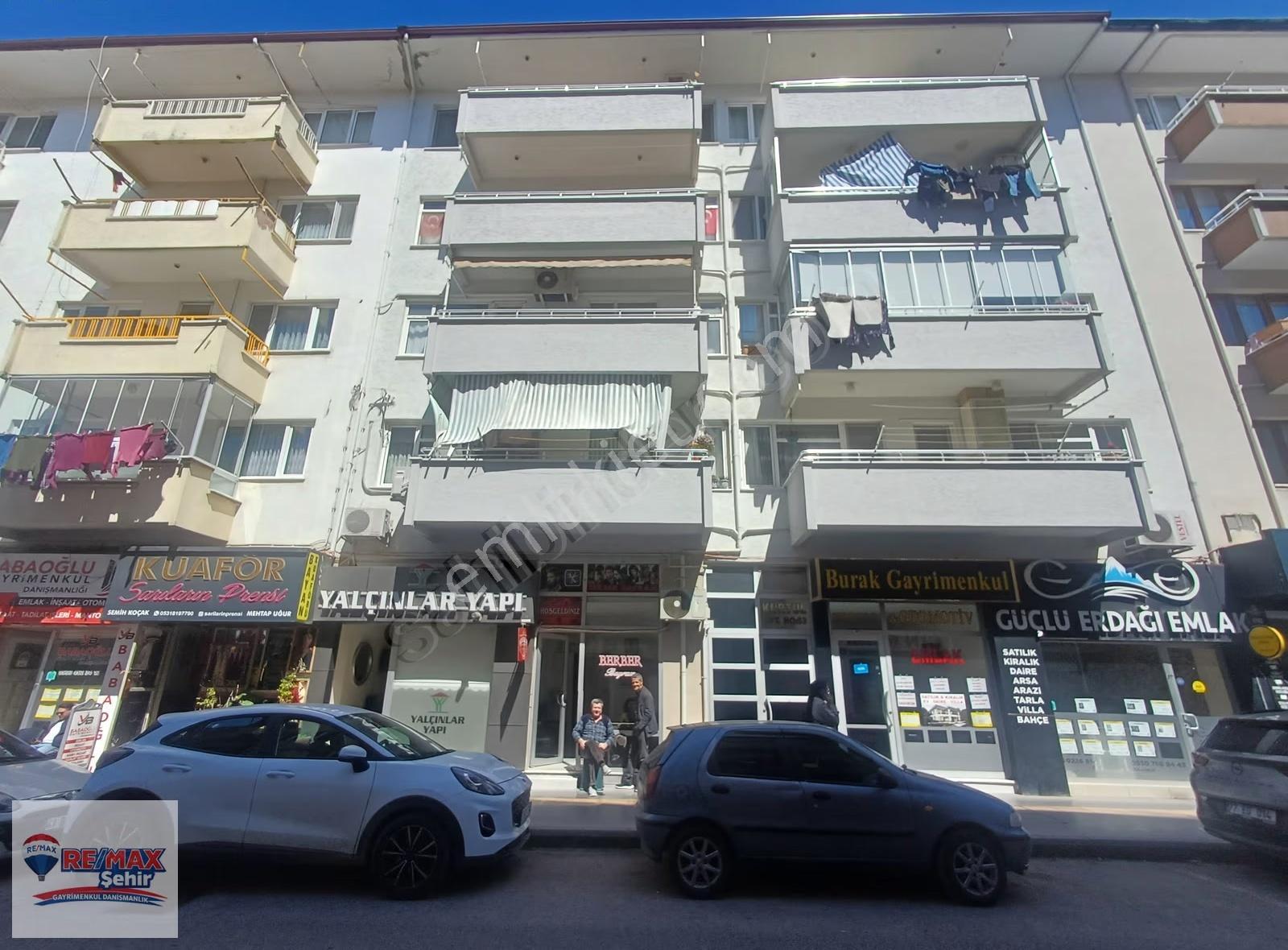 Yalova Merkezde Satılık Masrafsız, Batı Cephe, 100m² 2+1 Daire - Görsel 12