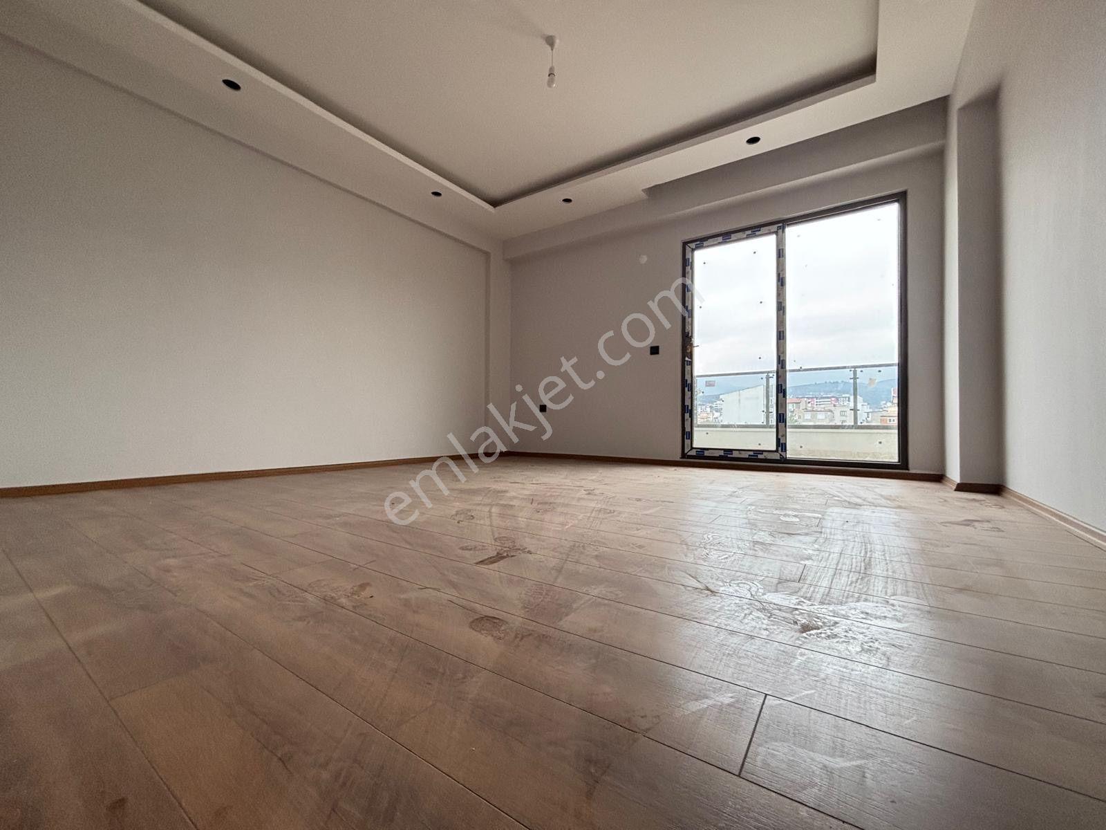 Mera Emlaktan Kadıköy Mh. Y. Isıtmalı 2+1 Ultralüx 120m2 Daire - Görsel 7