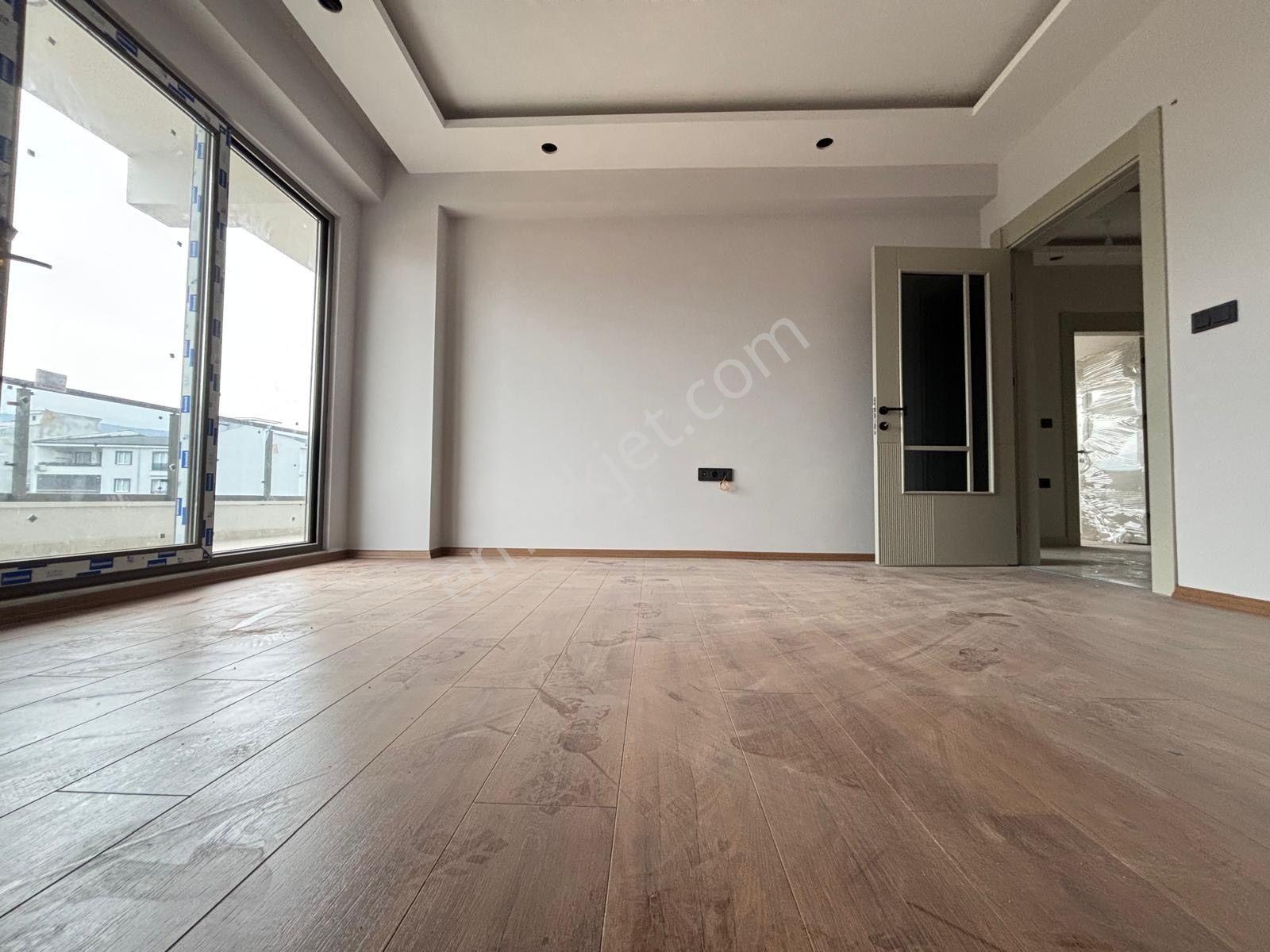 Mera Emlaktan Kadıköy Mh. Y. Isıtmalı 2+1 Ultralüx 120m2 Daire - Görsel 12