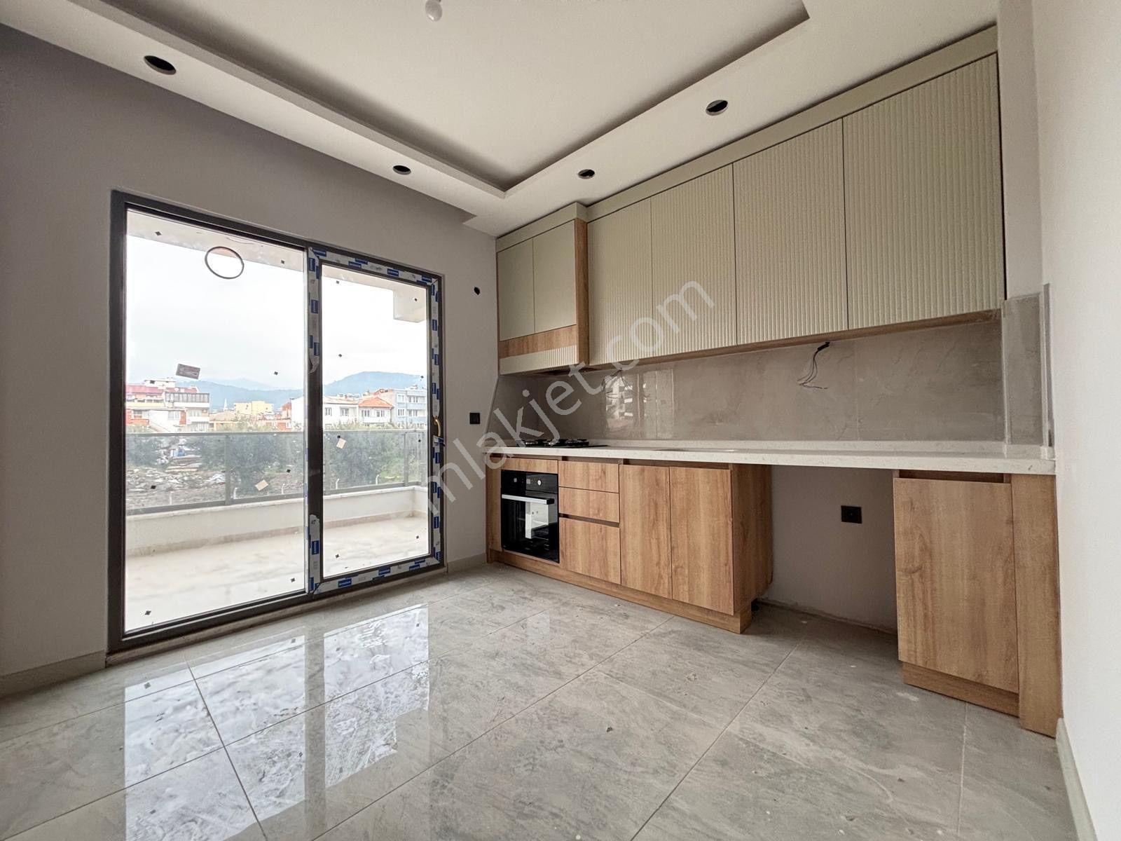 Mera Emlaktan Kadıköy Mh. Y. Isıtmalı 2+1 Ultralüx 120m2 Daire - Görsel 2