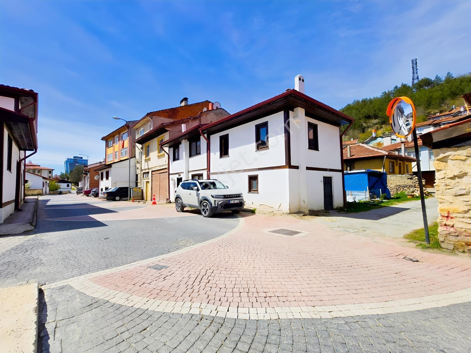 Garanti Emlak'tan, Sanat Okulu Caddesinde, 5 Daireli İmarlı Arsa - Görsel 12