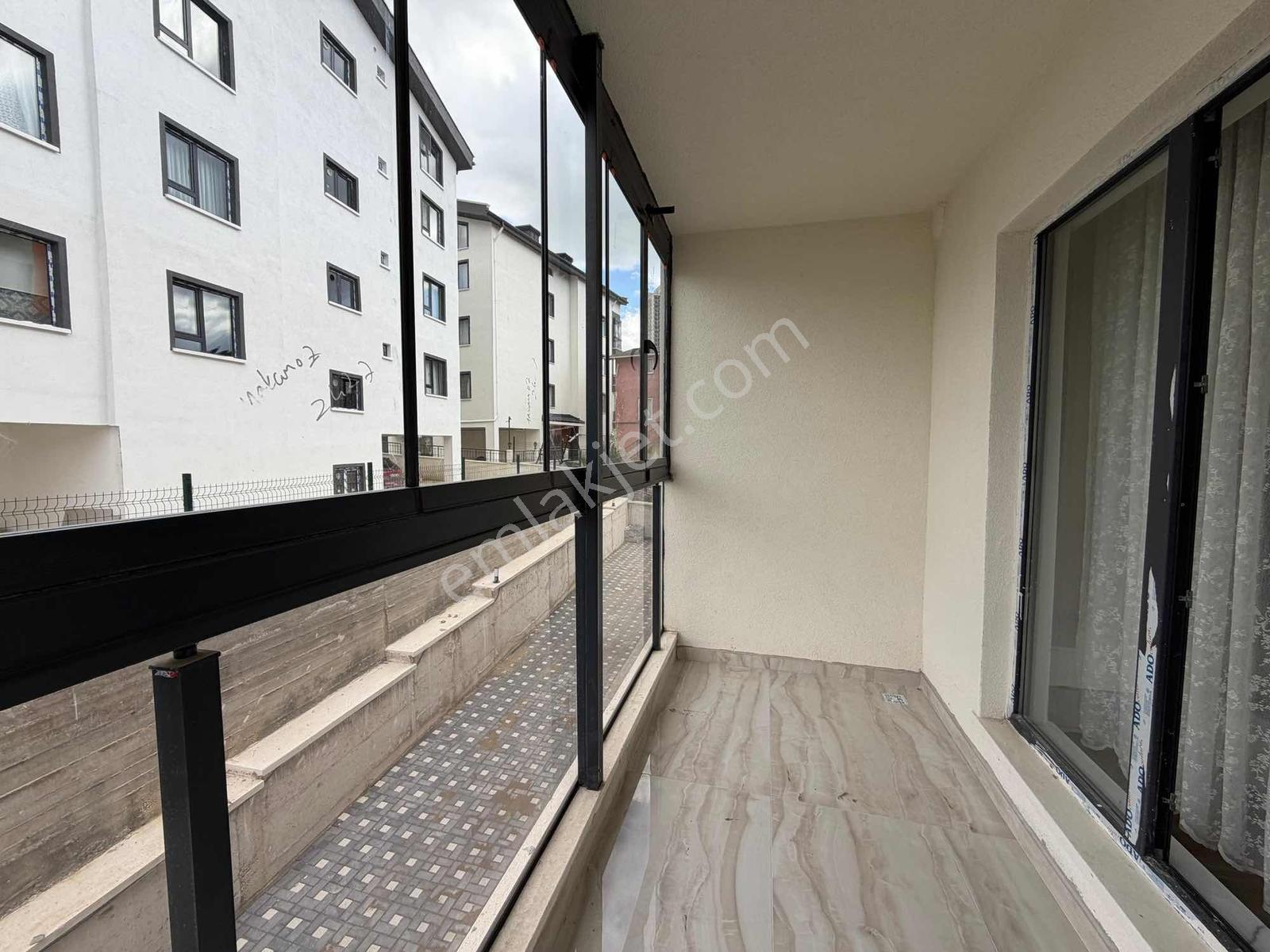 Alaçatı'dan İncek'te Ara Kat Güney Cephe Cambalkonlu Eşyalı 1+1 - Görsel 21