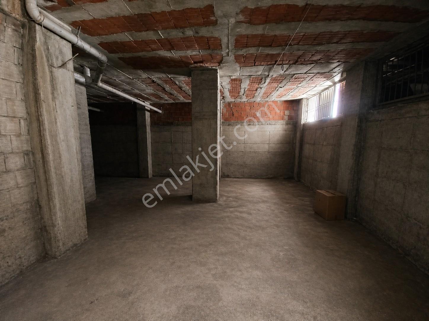 Onmax Cumhuriyet Mahallesi'nde Satılık 160 M2 Kullanışlı Depo - Görsel 2