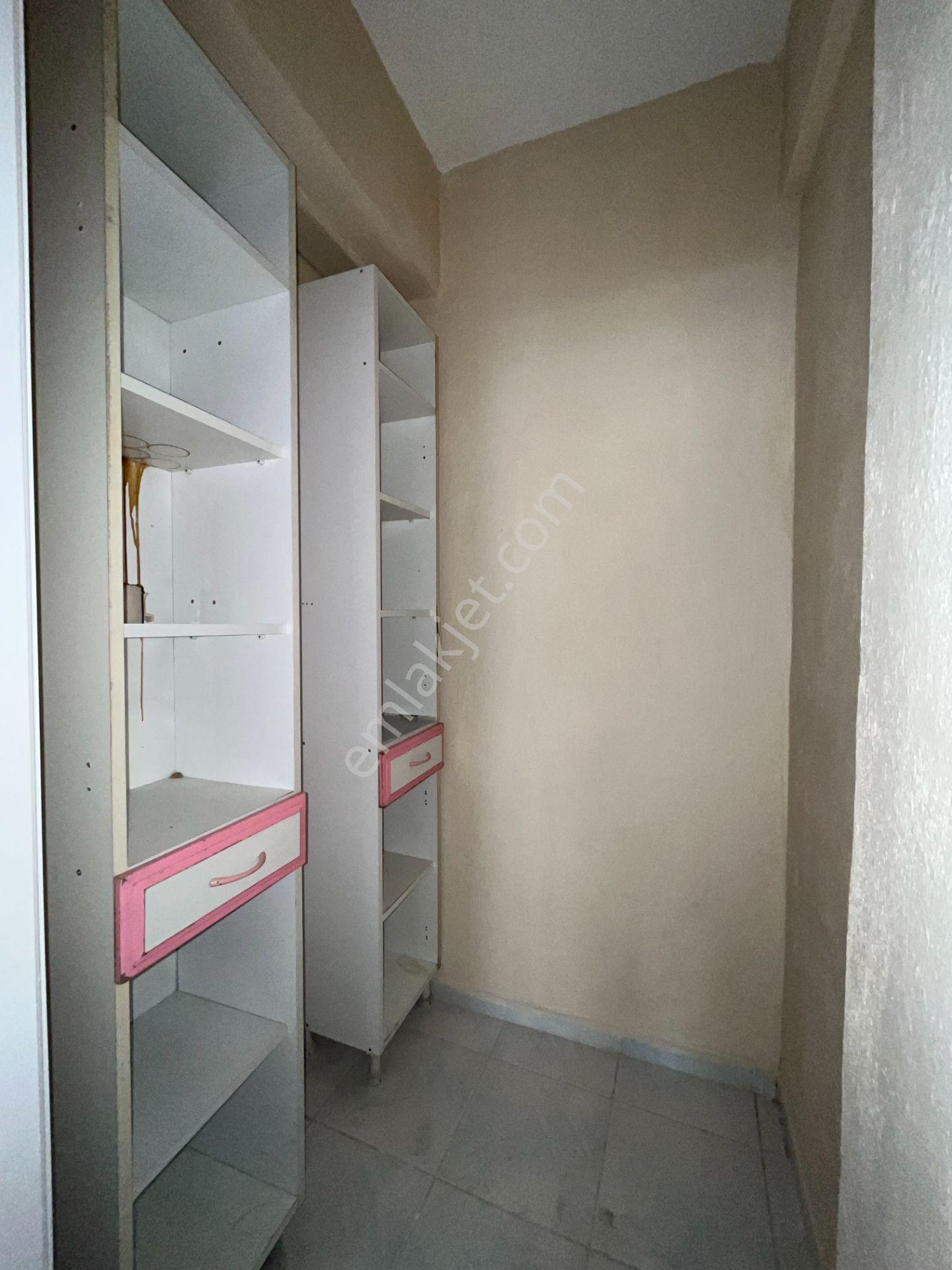 Gümüşpala'da Pazar Yeri Yakını Doğalgazlı 3+1 Kiralık Daire - Görsel 21