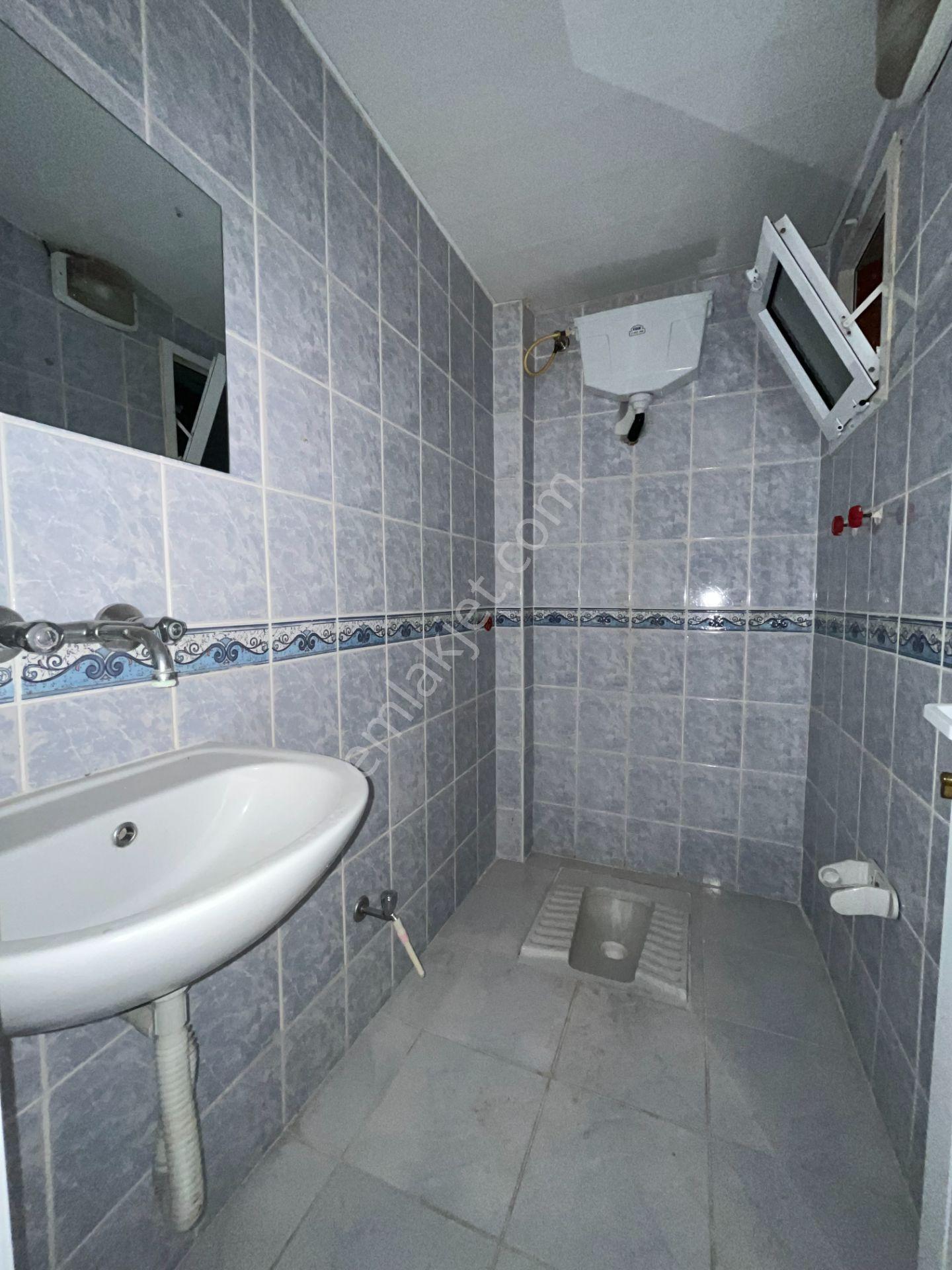 Gümüşpala'da Pazar Yeri Yakını Doğalgazlı 3+1 Kiralık Daire - Görsel 18