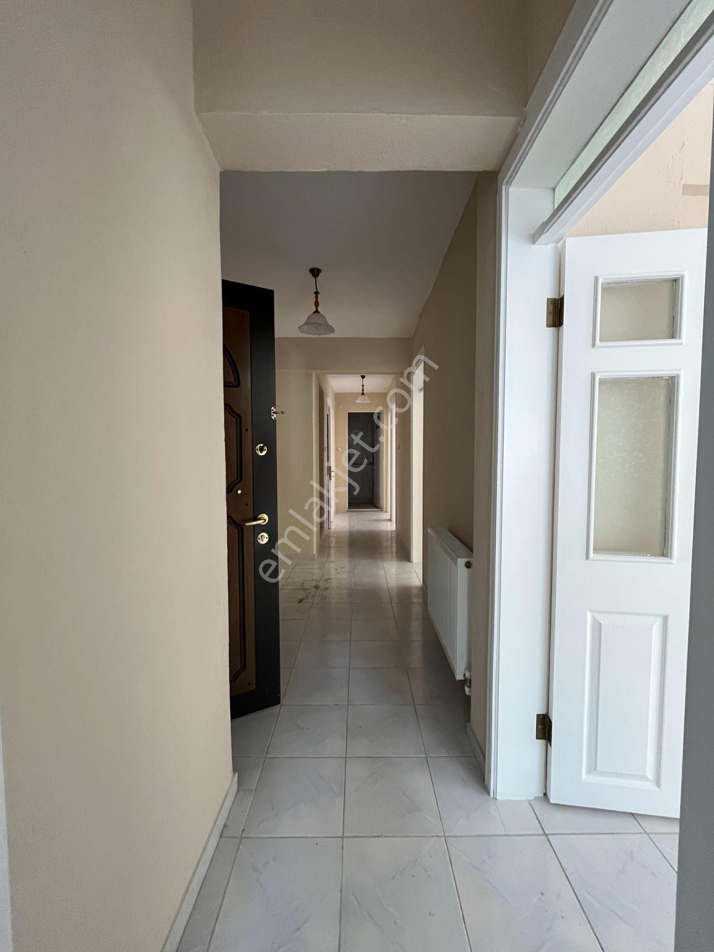 Gümüşpala'da Pazar Yeri Yakını Doğalgazlı 3+1 Kiralık Daire - Görsel 7