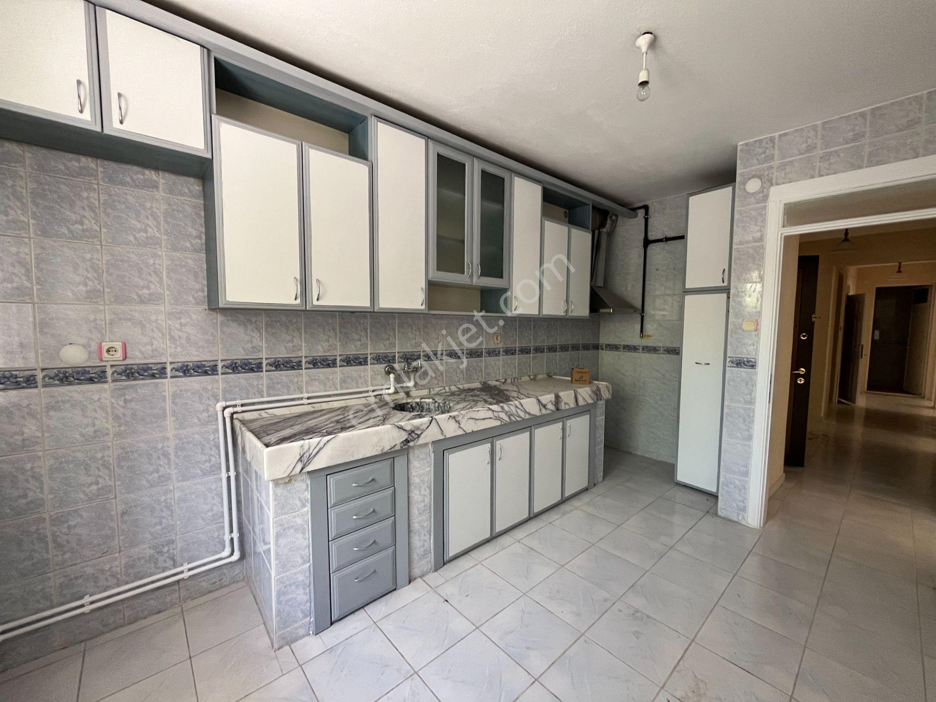 Gümüşpala'da Pazar Yeri Yakını Doğalgazlı 3+1 Kiralık Daire - Görsel 6