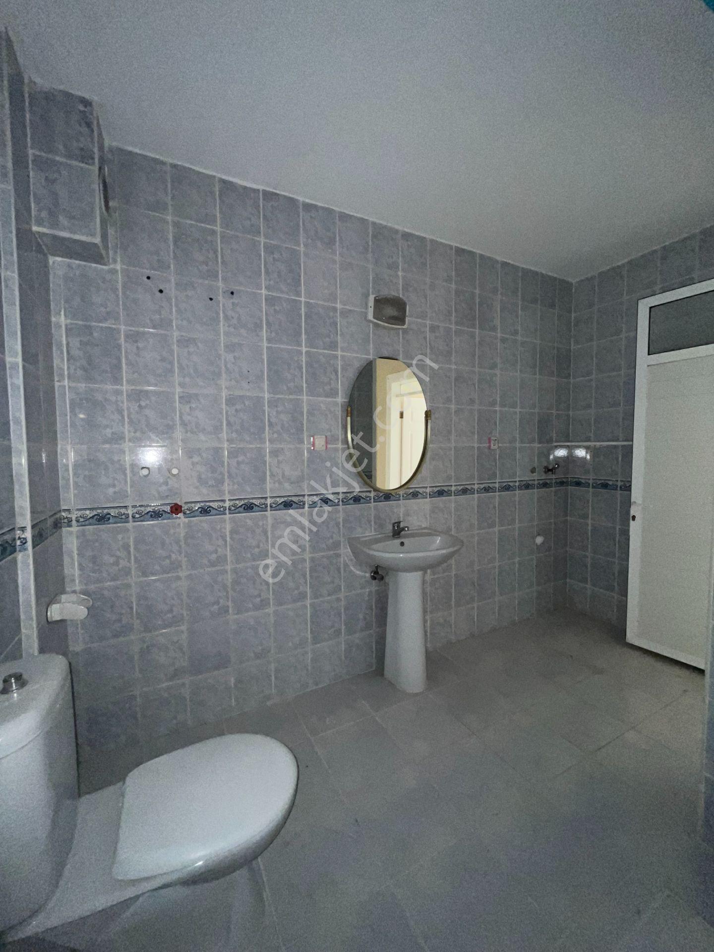 Gümüşpala'da Pazar Yeri Yakını Doğalgazlı 3+1 Kiralık Daire - Görsel 15