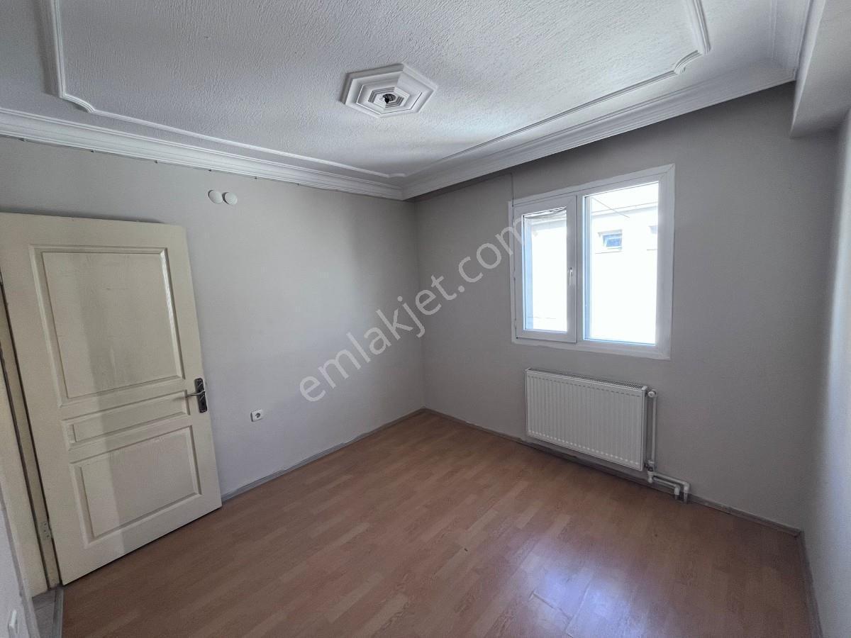 Yiğitler Mahallesinde 125 M2 Kapalı Mutfak 3+1 Kiralık Daire - Görsel 18