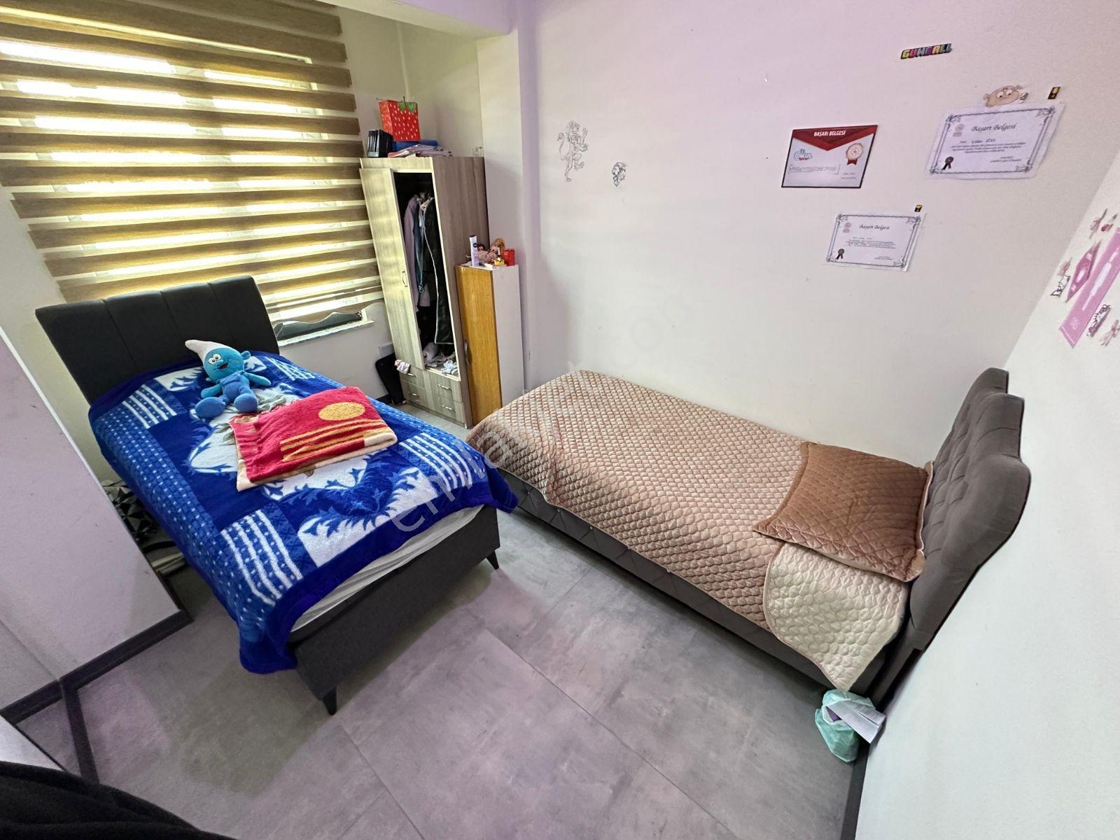 Karasu Sahilinde | Havuzlu Sitede | 5+1 Triplex Köşe Villa - Görsel 10