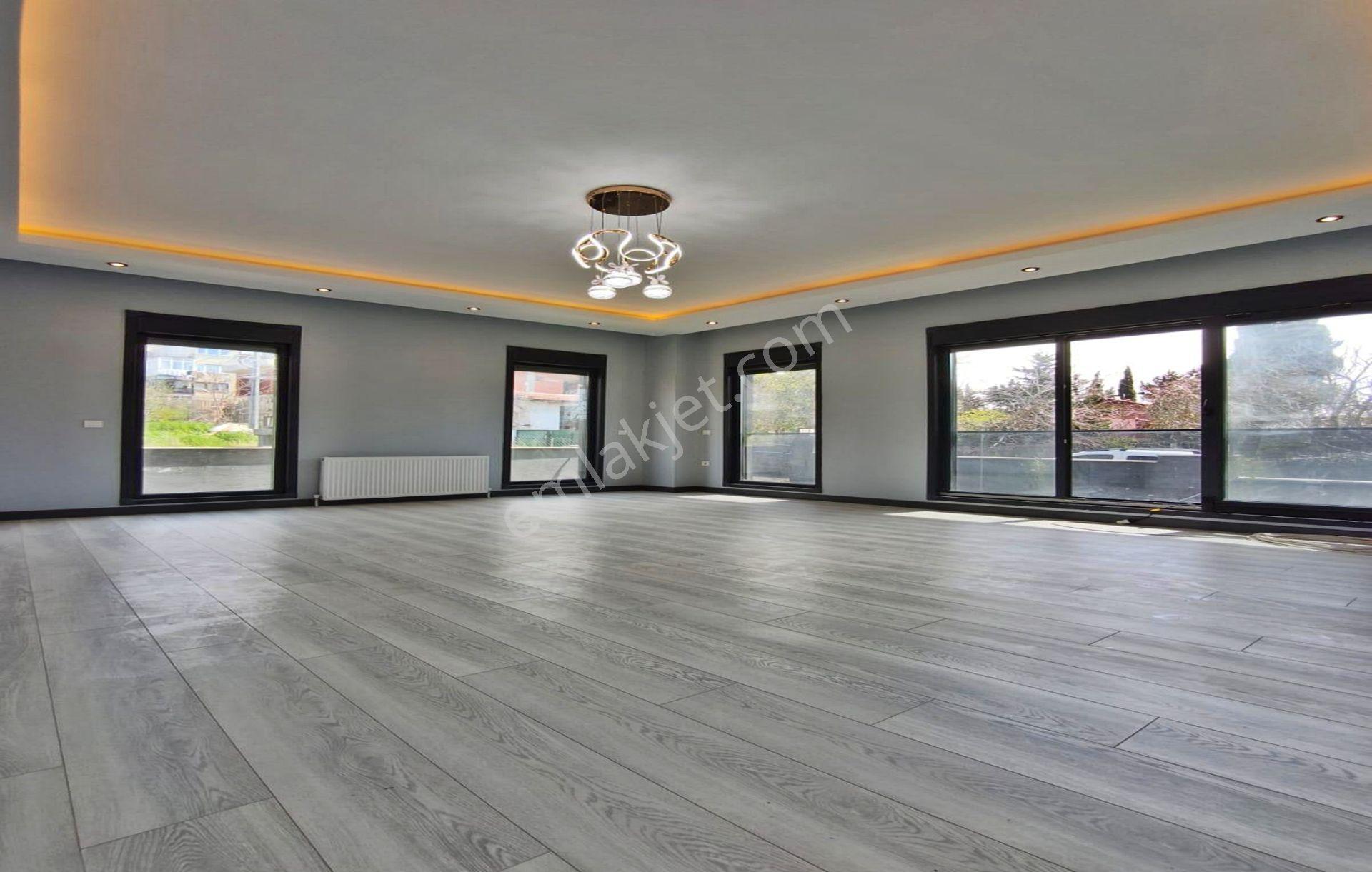 Güzelce'de Müstakil Bahçeli Havuzlu Deniz Manzaralı 6+2 Villa !! - Görsel 12