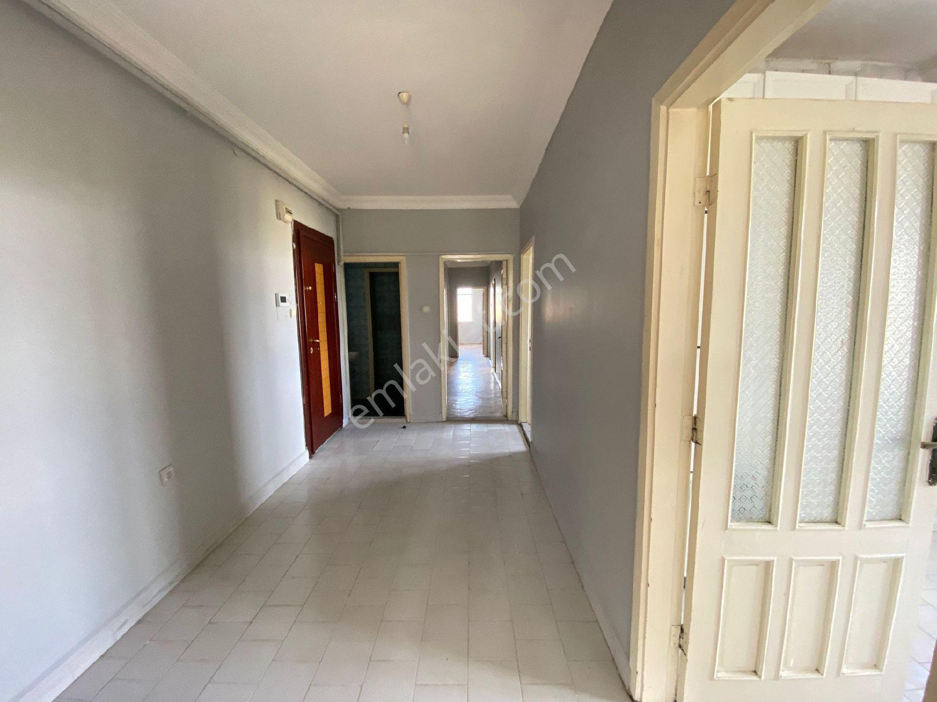 İstasyon Caddesinde Nezih Bir Apartmanda Geniş Kiralık 3+1 Daire - Görsel 22