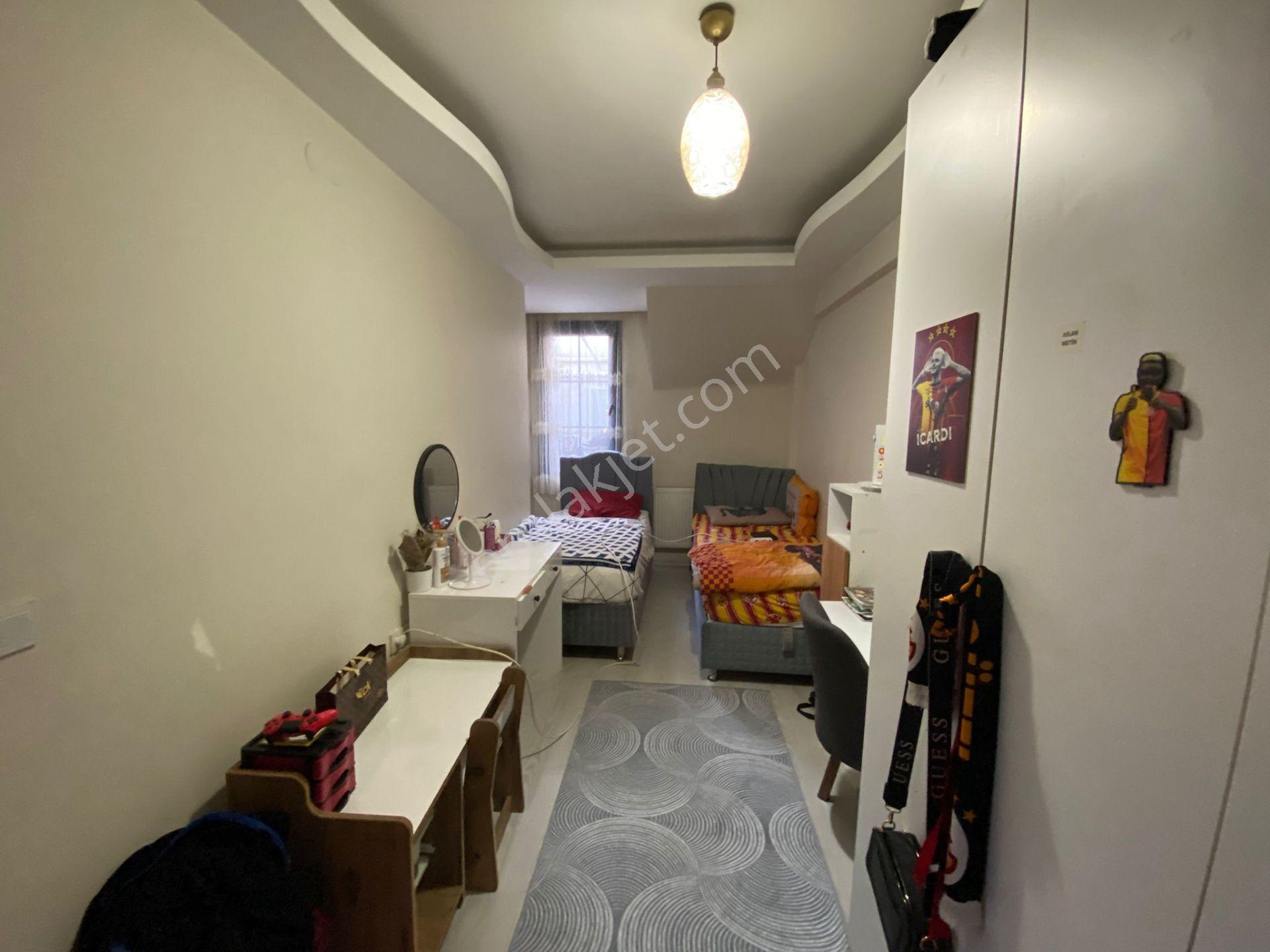 Acill Buca Y.kemer Meydan Yakını Dicle Mah.de 2+1 70m2 A.mutfak D.gazlı Satılık Daire - Görsel 13
