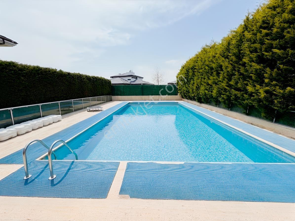 Çağlayan Elegance Sitesinde Deniz Manzaralı 4+1 Tripleks Villa - Görsel 13