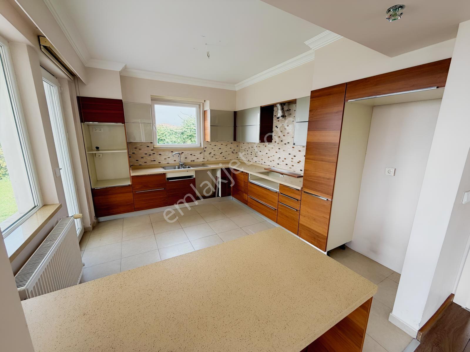 Çağlayan Elegance Sitesinde Deniz Manzaralı 4+1 Tripleks Villa - Görsel 18