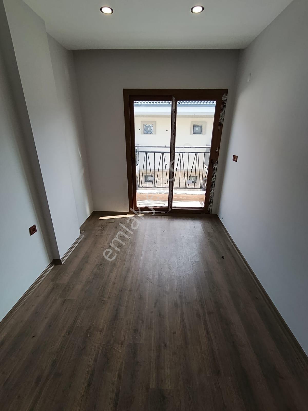 Havuzlu Sitede Sıfır Müstakil Villa, Sahile 1 Km Mesafede - Görsel 33