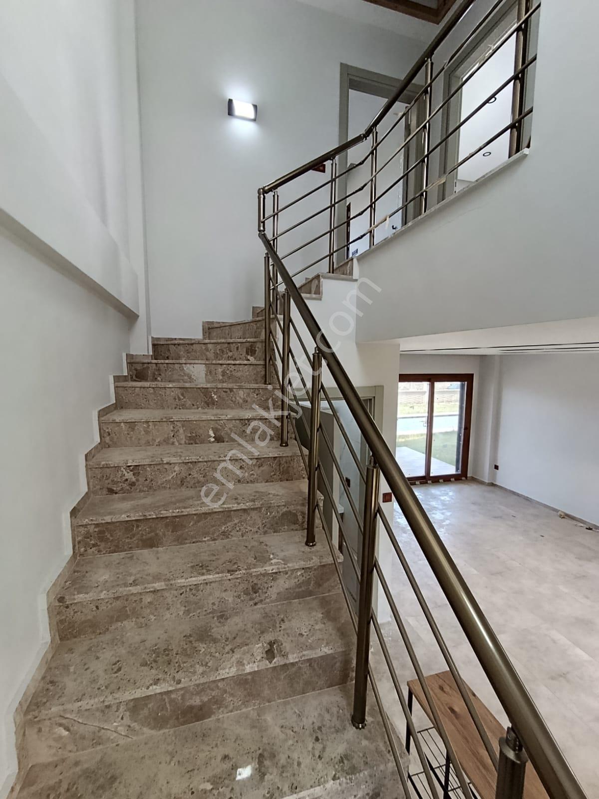 Havuzlu Sitede Sıfır Müstakil Villa, Sahile 1 Km Mesafede - Görsel 19