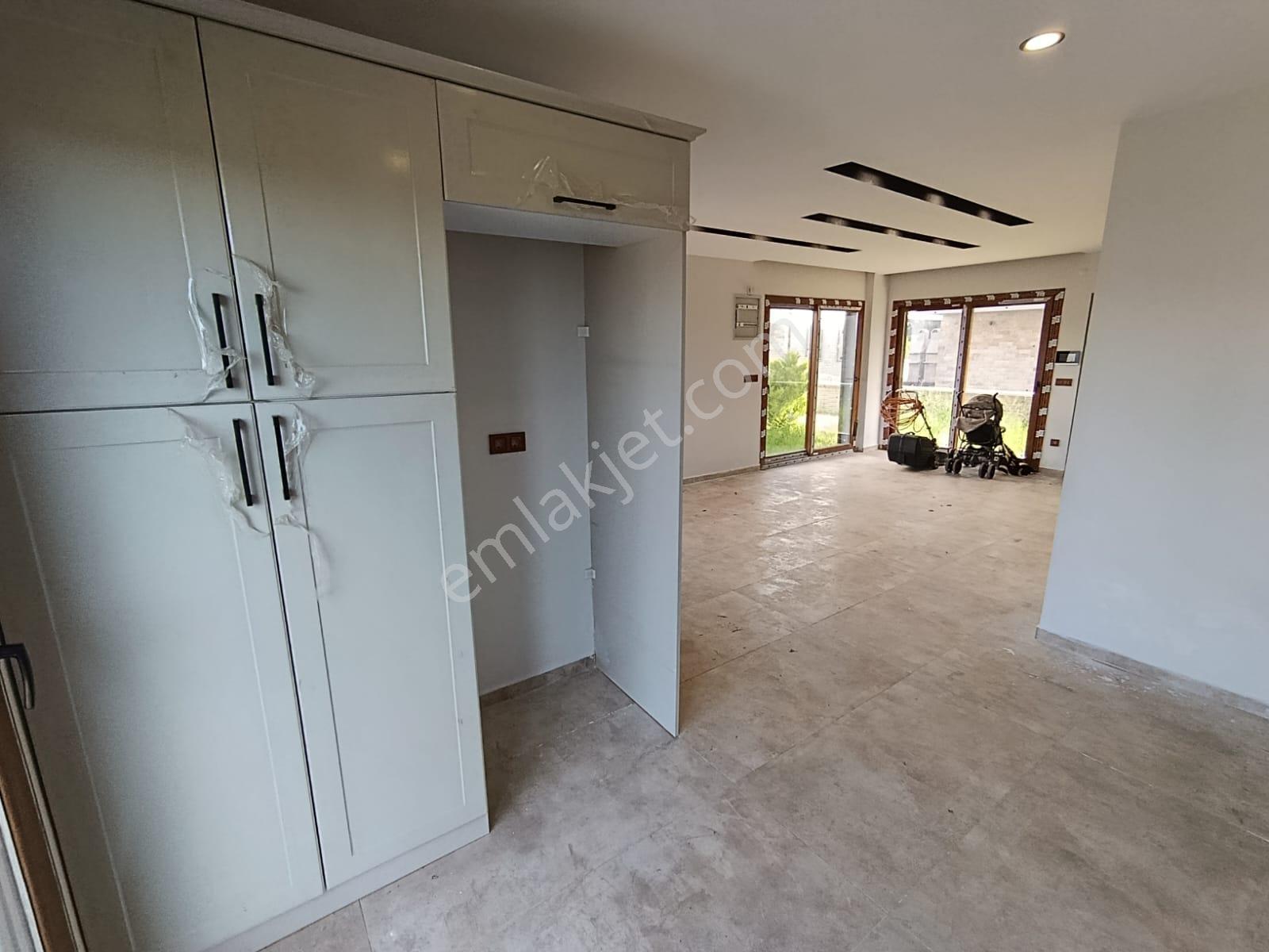 Havuzlu Sitede Sıfır Müstakil Villa, Sahile 1 Km Mesafede - Görsel 8