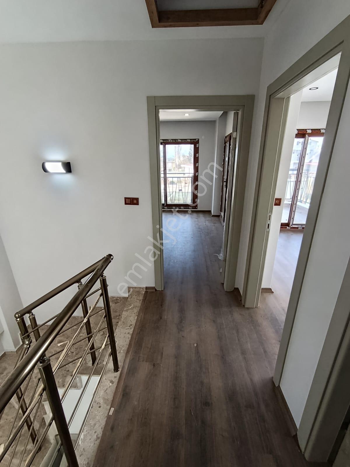 Havuzlu Sitede Sıfır Müstakil Villa, Sahile 1 Km Mesafede - Görsel 32