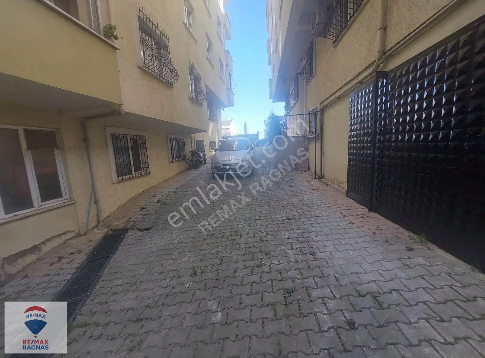 Esenevler De 90m2 Düz Giriş Depo - Görsel 3