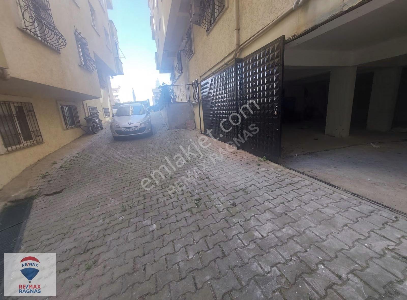 Esenevler De 90m2 Düz Giriş Depo - Görsel 7